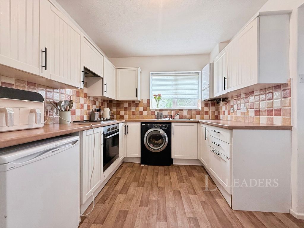 Property photo 3 of 14 Pbox-Img.Jpg