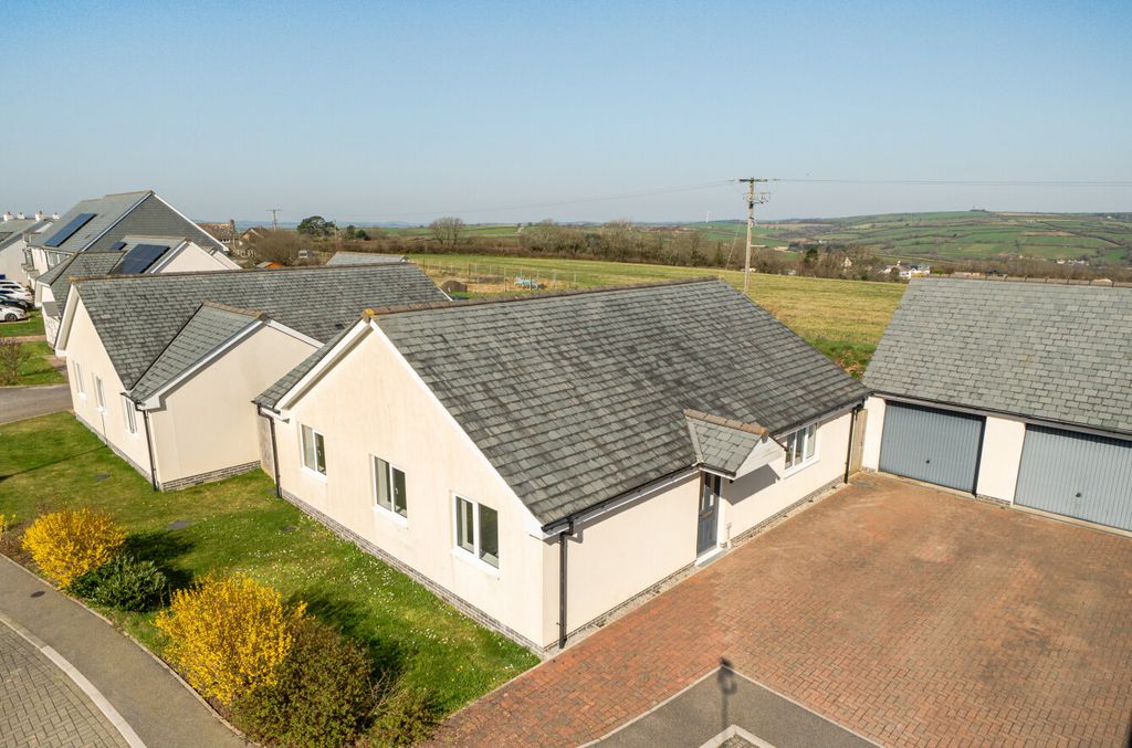 Property photo 1 of 13 1 - 1431003-1-69Bbe64...