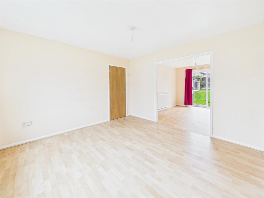 Property photo 3 of 16