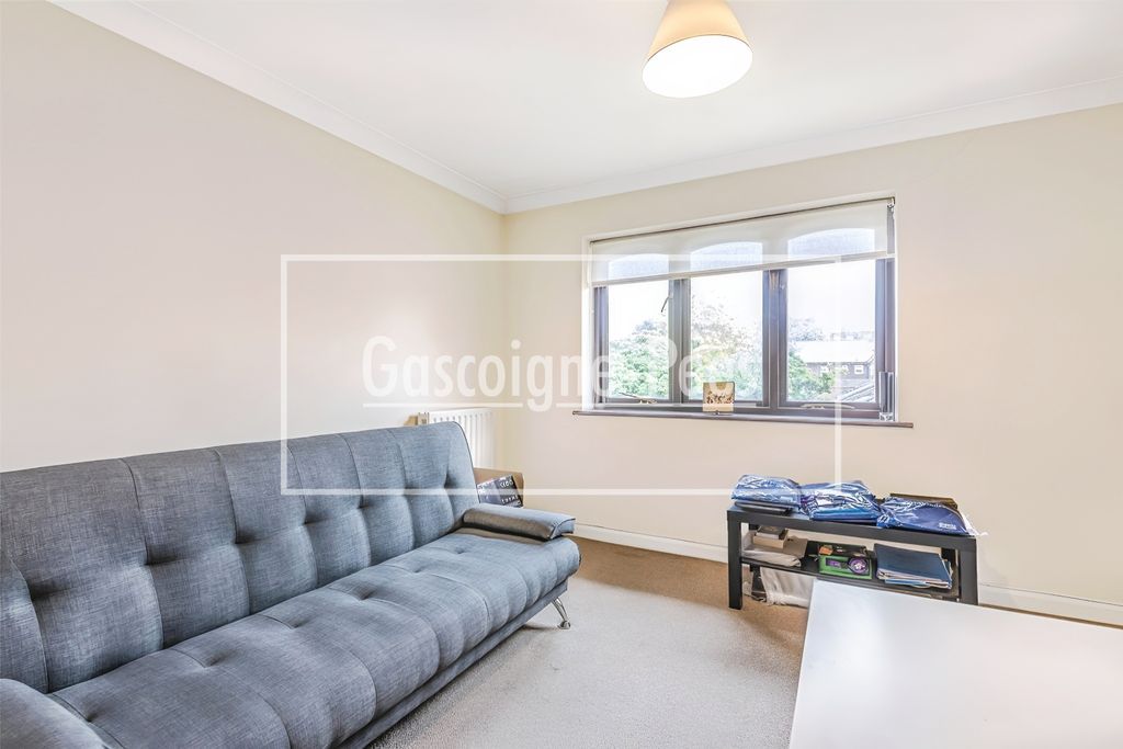 Property photo 3 of 5