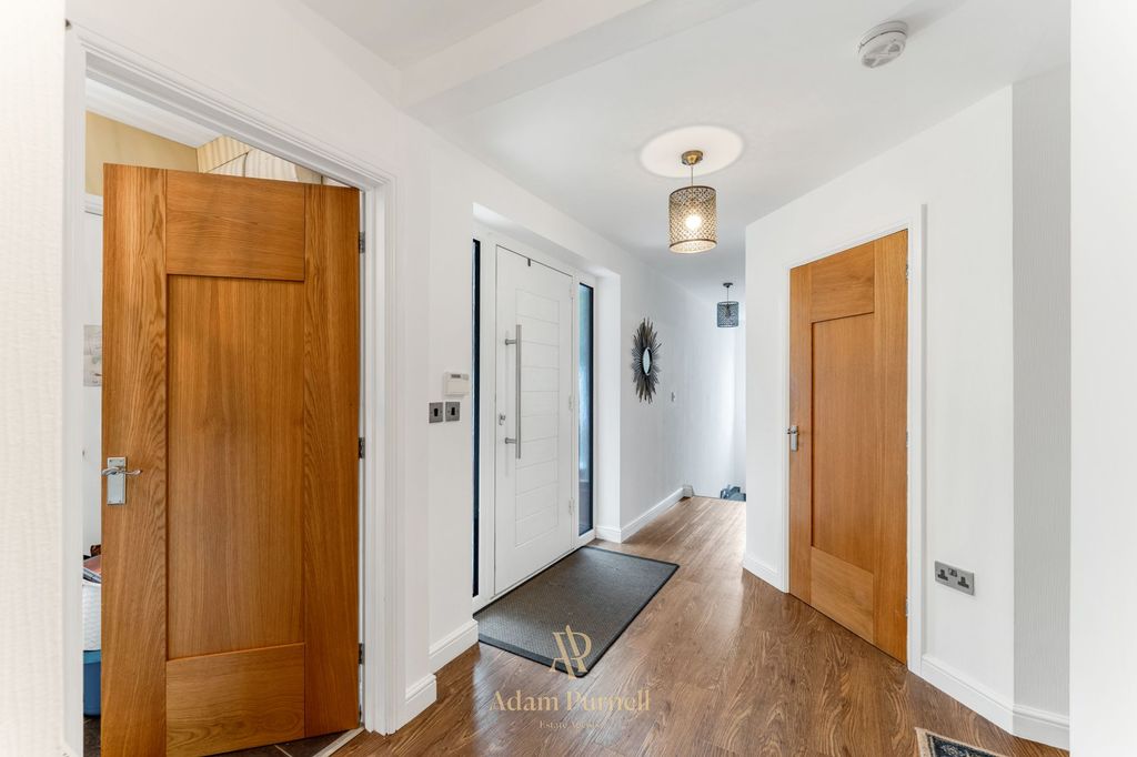 Property photo 2 of 47