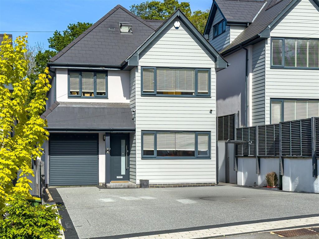 Property photo 1 of 39