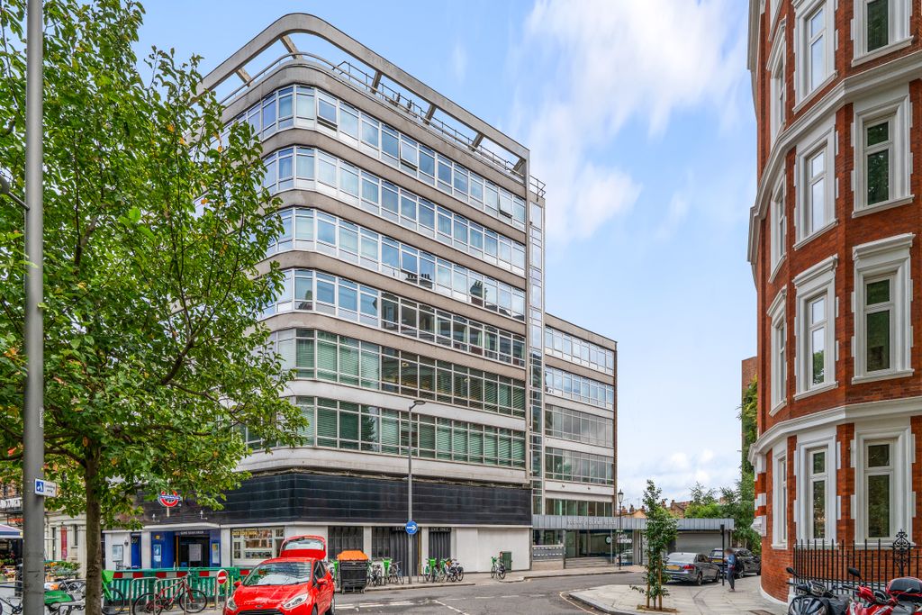 Property photo 1 of 8 1 Sloane Square House, Sw1W 8Ns, Martin &amp; Co, HQ (