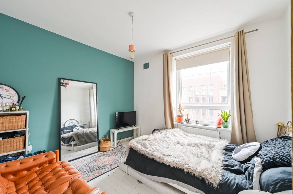 Property photo 3 of 9