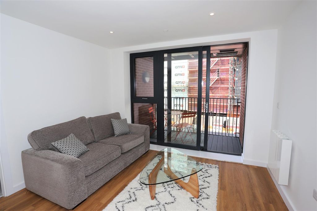 Property photo 1 of 9