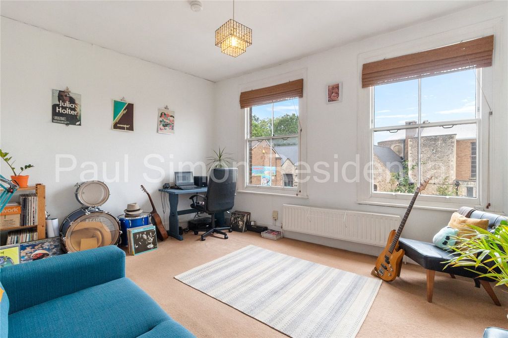Property photo 3 of 12 Picture No. 03