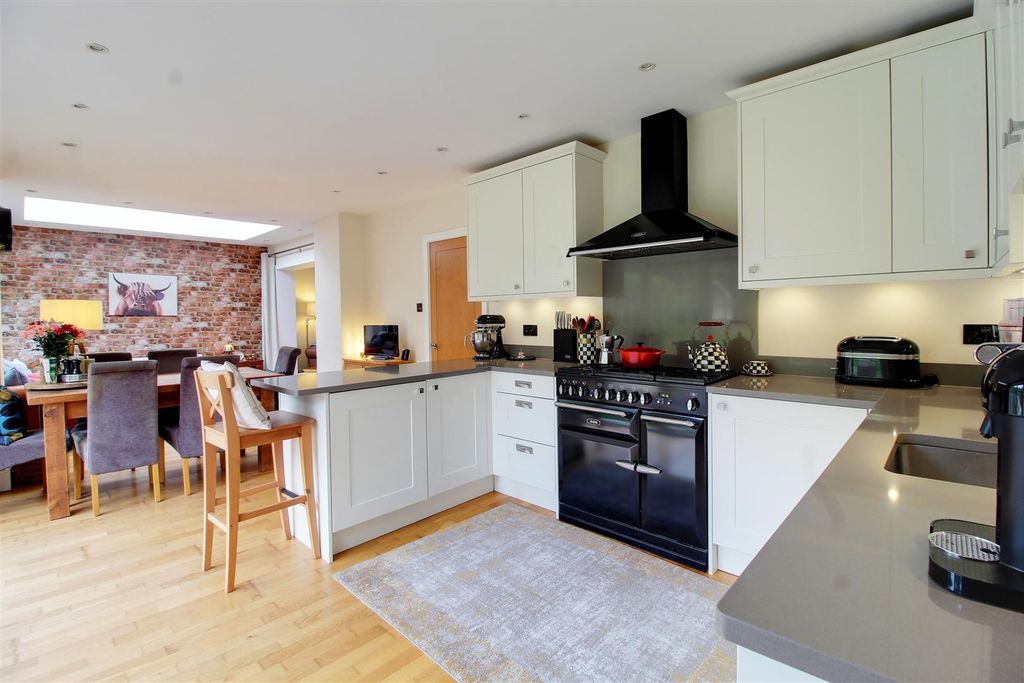 Property photo 3 of 44 Img_0193-Img_0195.Jpg