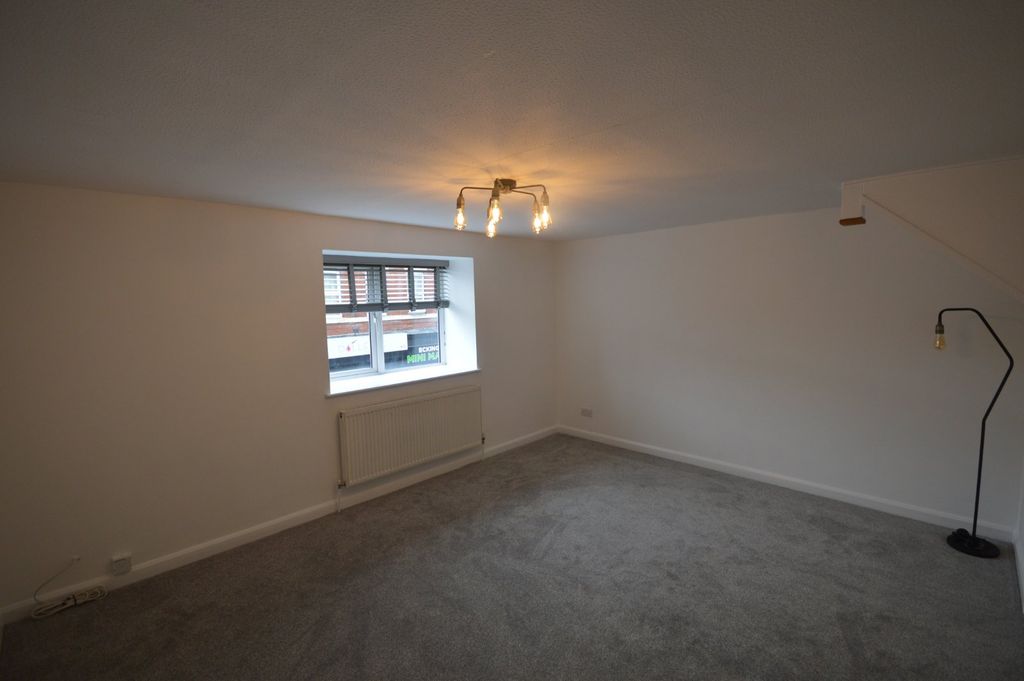 Property photo 3 of 11 Picture No. 01