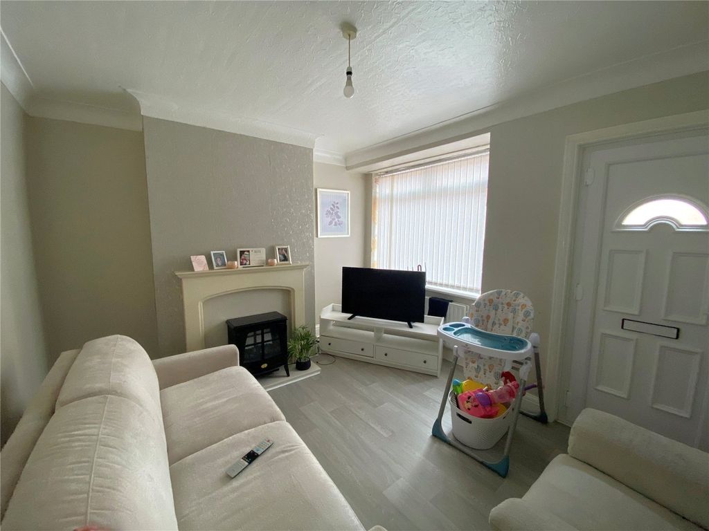 Property photo 2 of 8 Picture No. 03