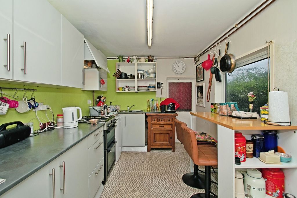 Property photo 2 of 23 Pbox-Img.Jpg