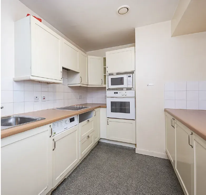 Property photo 2 of 3