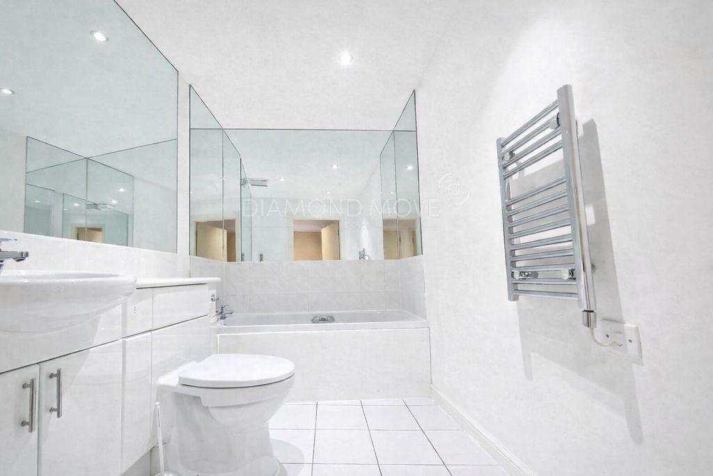 Property photo 2 of 10 Photo 2