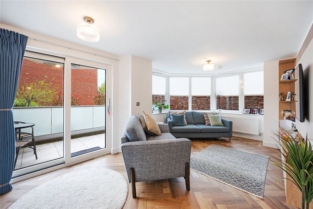 Additional image 7 of 2 bed flat to rentFiremans Square, Chester, Cheshire CH1