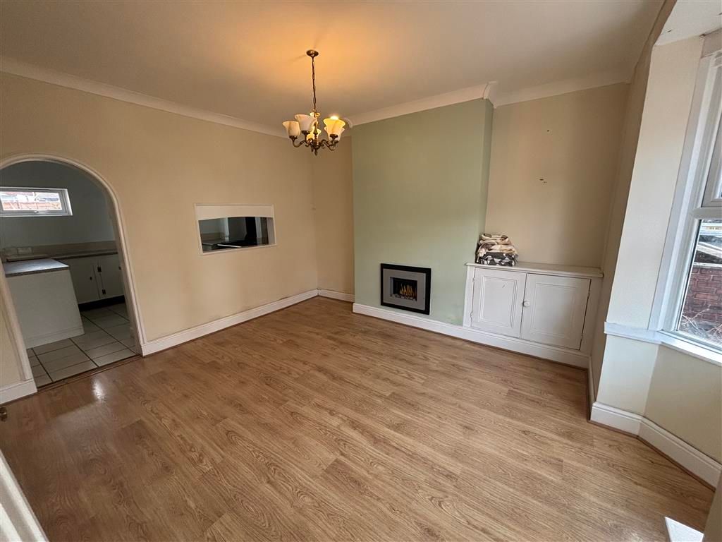 Property photo 2 of 12 Image