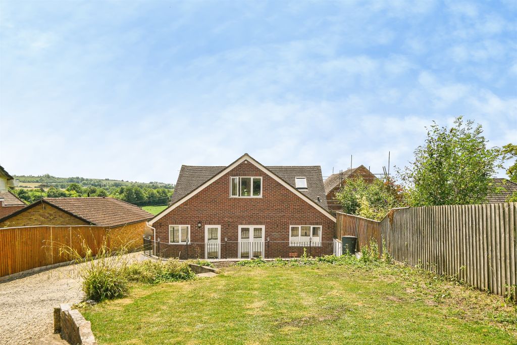 Property photo 3 of 29