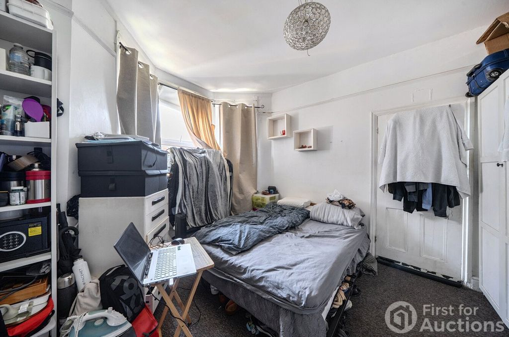 Property photo 3 of 14 3