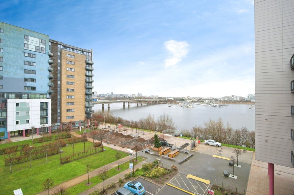 Property photo 1 of 20 Views