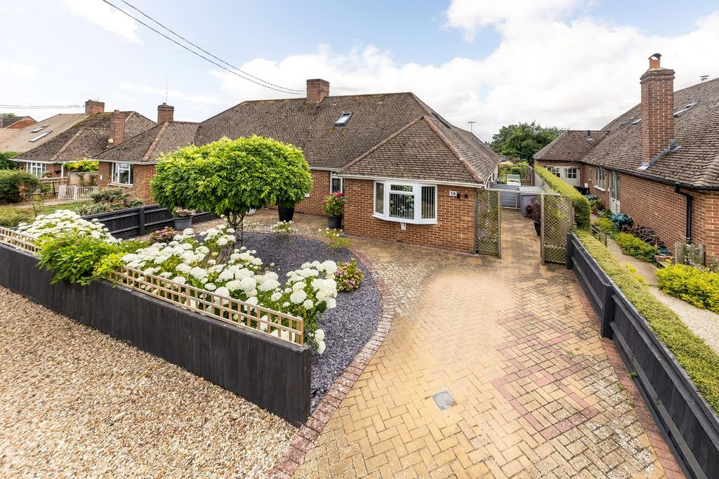 Property photo 1 of 31