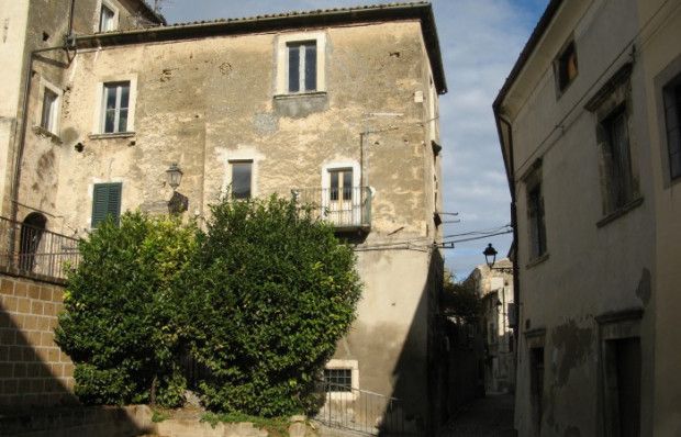 Property photo 1 of 20