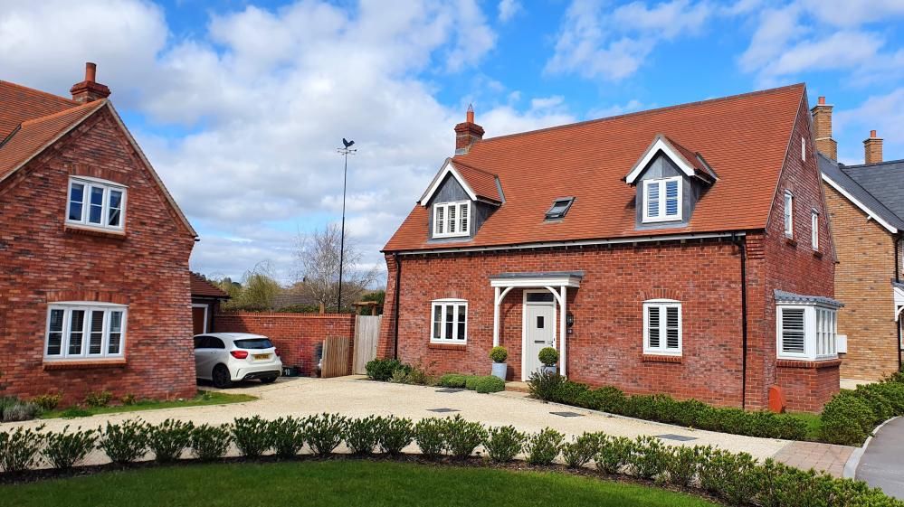 Property photo 1 of 45 Agents Notesrear Gardensitting Roomkitchen/Dinerkitchen/Dinerkitchen/Dinerdining Areahallwayhallwaylandinglandingbedroombedroomen Suitebedroombedroombathroom