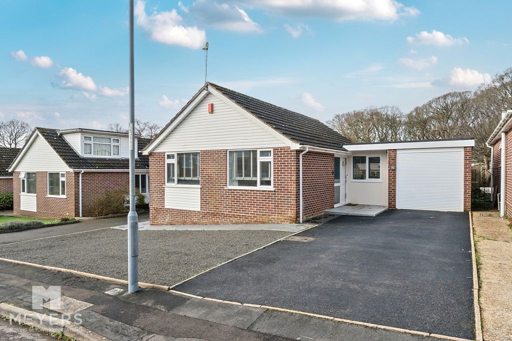 Property photo 3 of 18