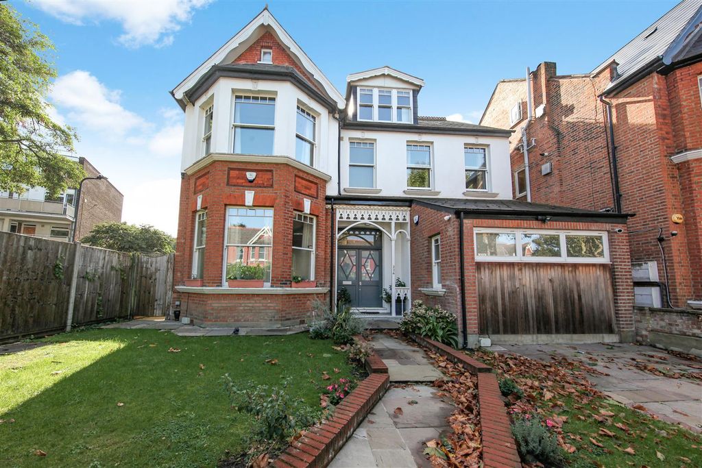 Property photo 1 of 27