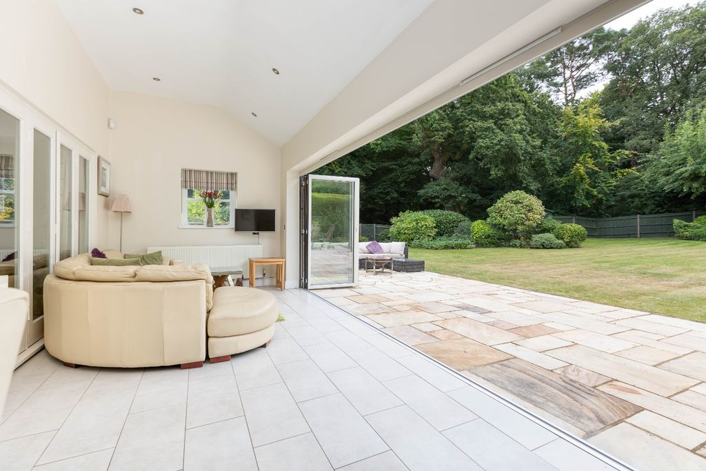 Property photo 3 of 27 5394276