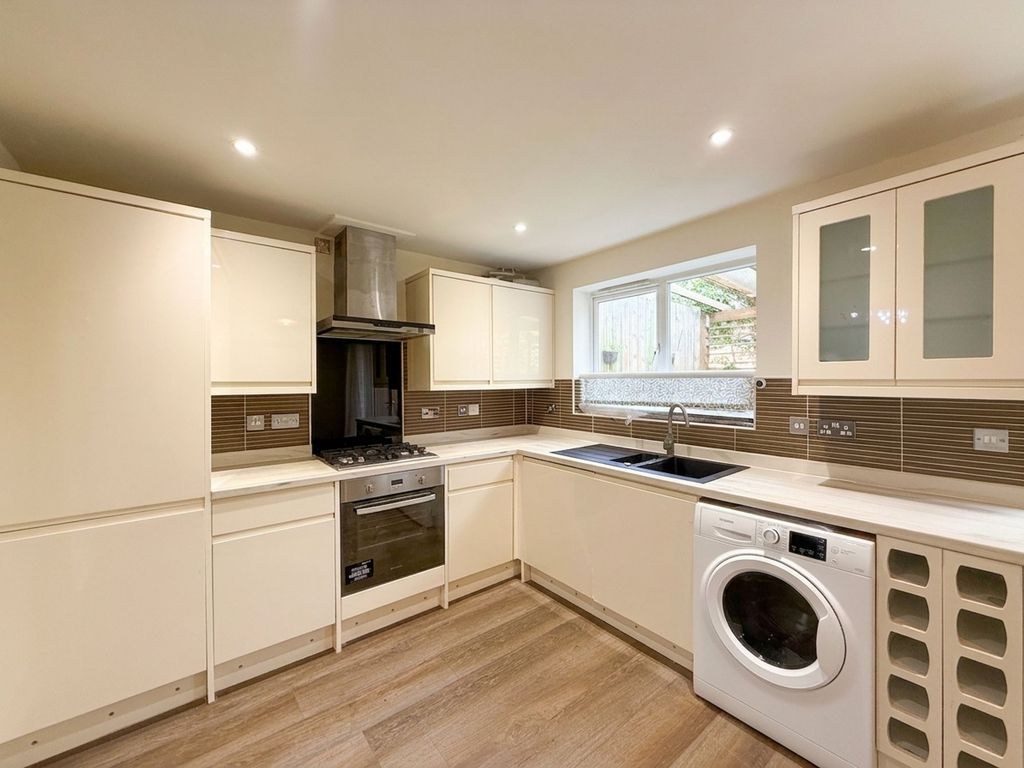 Property photo 1 of 13 Kitchen