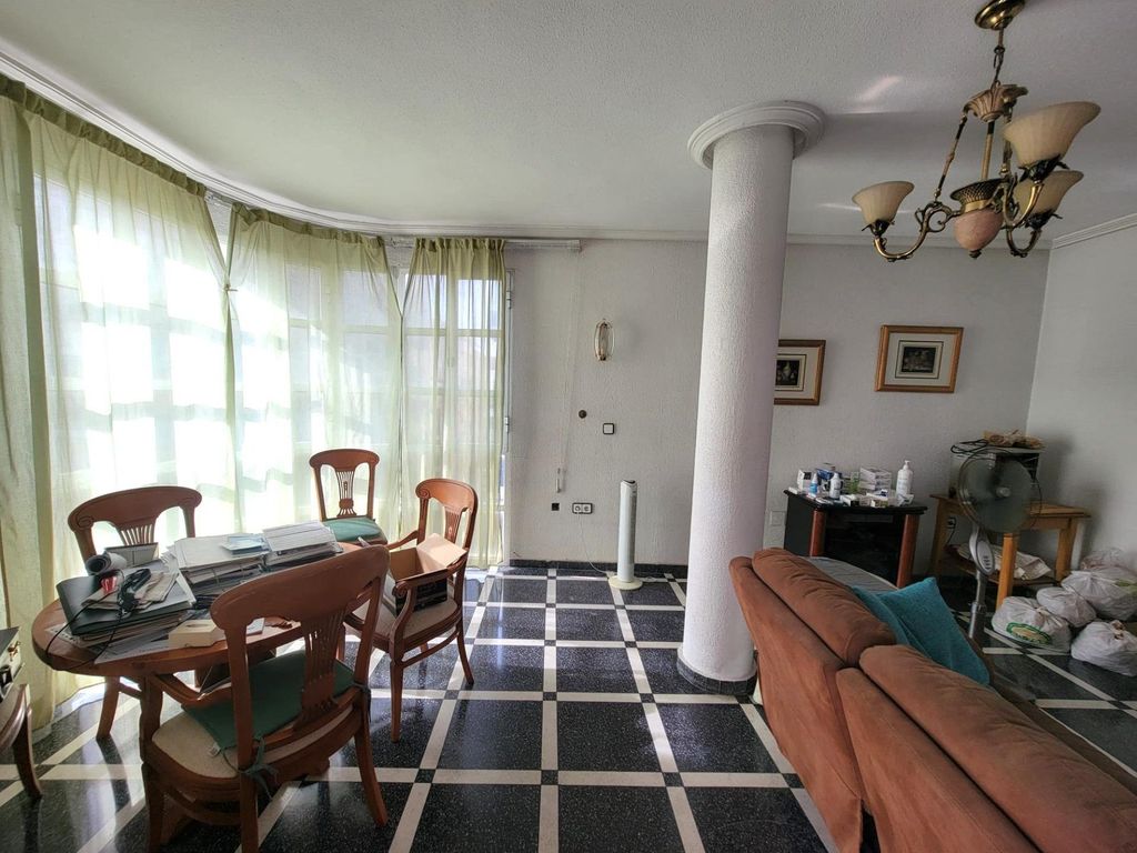 Property photo 1 of 34