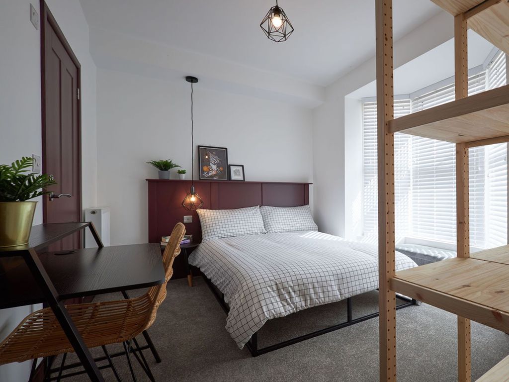 Property photo 1 of 13 Room 1
