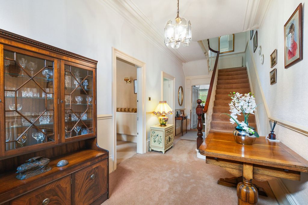 Property photo 3 of 40 Picture 3