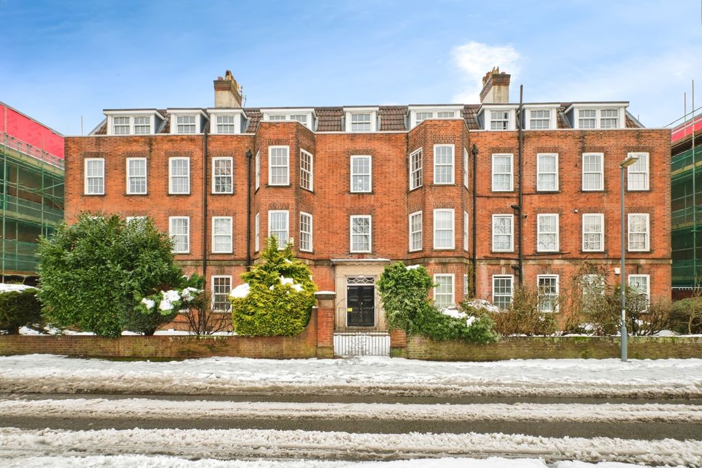 Property photo 1 of 19 Pbox-Img.Jpg