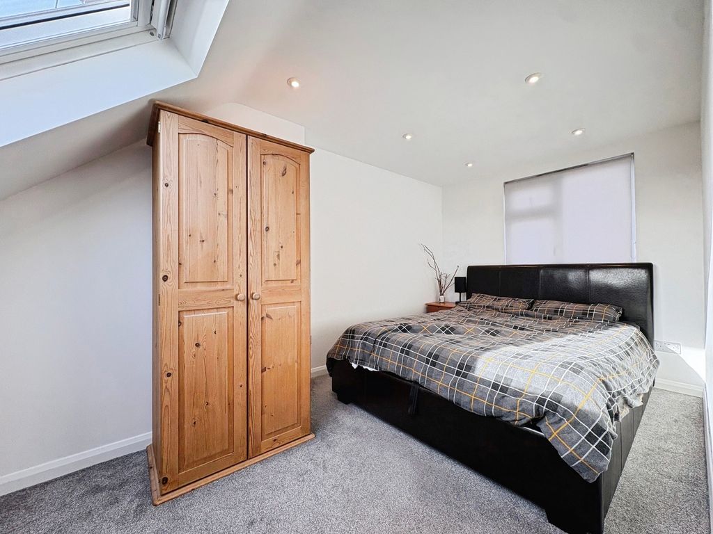 Property photo 3 of 12 Pbox-Img.Jpg