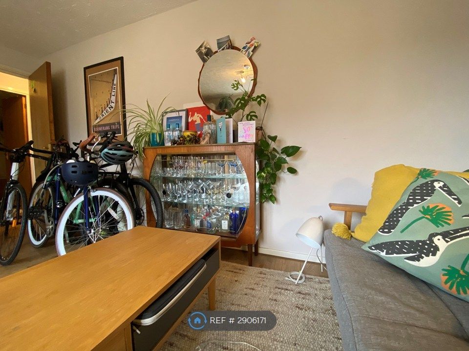 Property photo 3 of 9 Drinks Cabinet