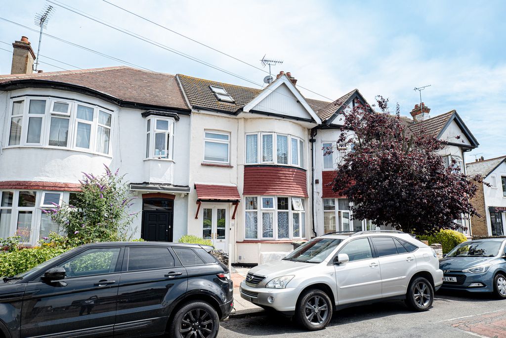 Property photo 1 of 31