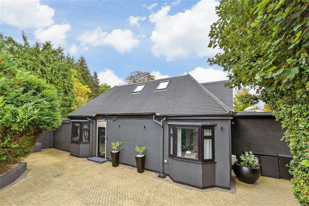 Property photo 1 of 21 External Feature