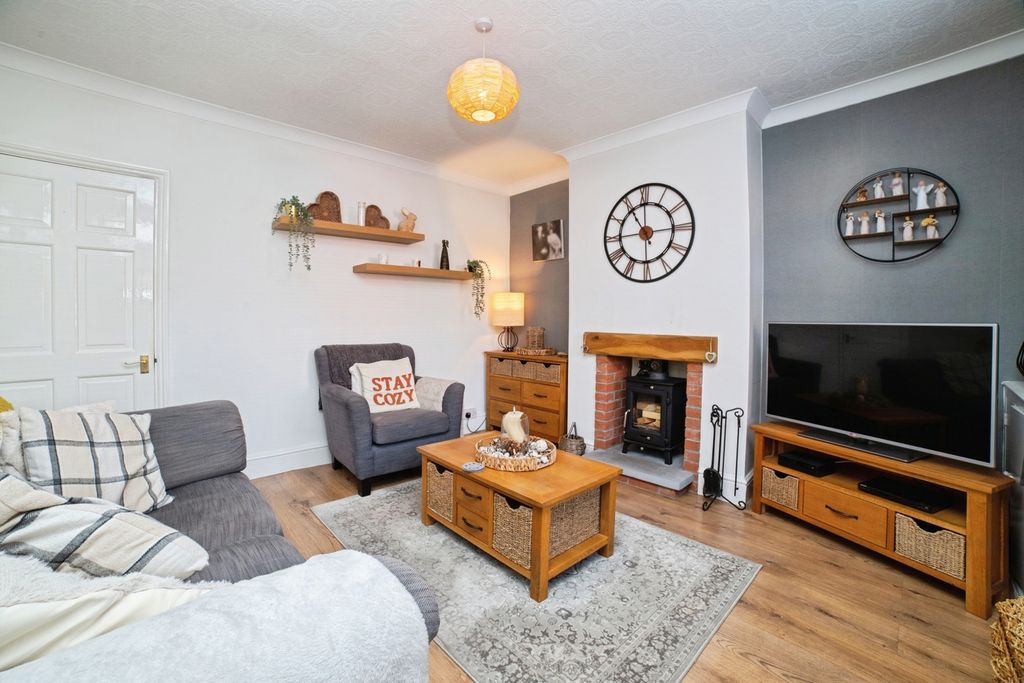 Property photo 2 of 18 Pbox-Img.Jpg