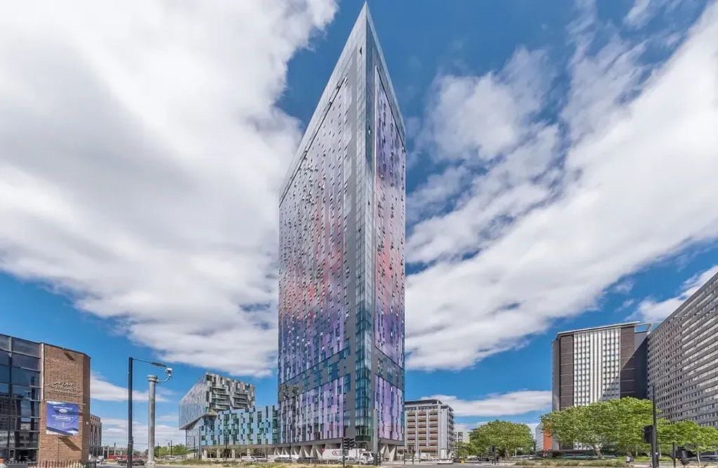 Property photo 1 of 3