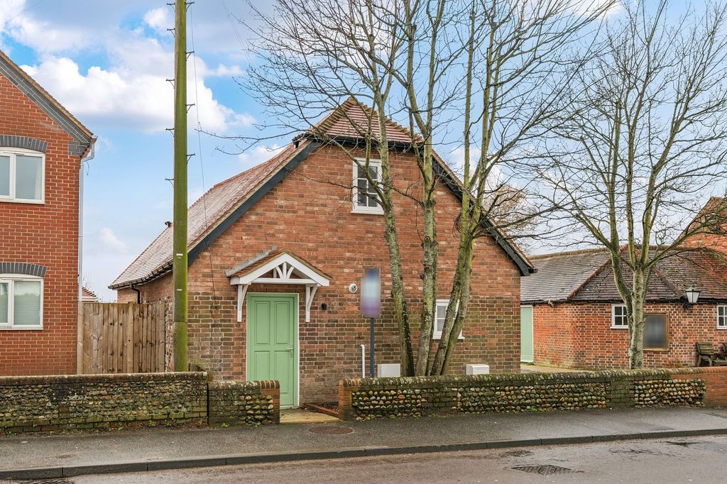 Property photo 1 of 16