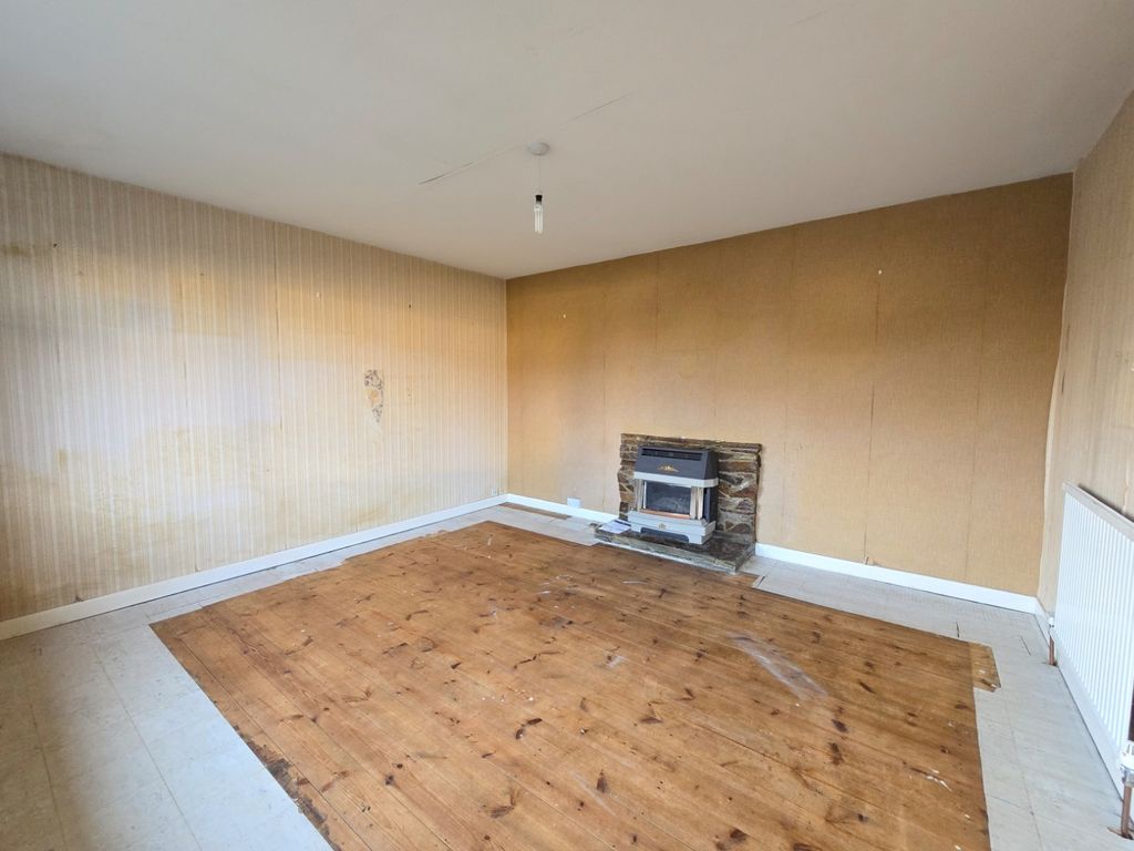 Property photo 3 of 15 4981412