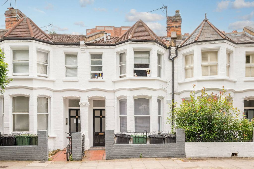 Property photo 1 of 6