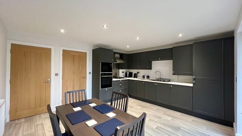 Property photo 2 of 17 Photo 9