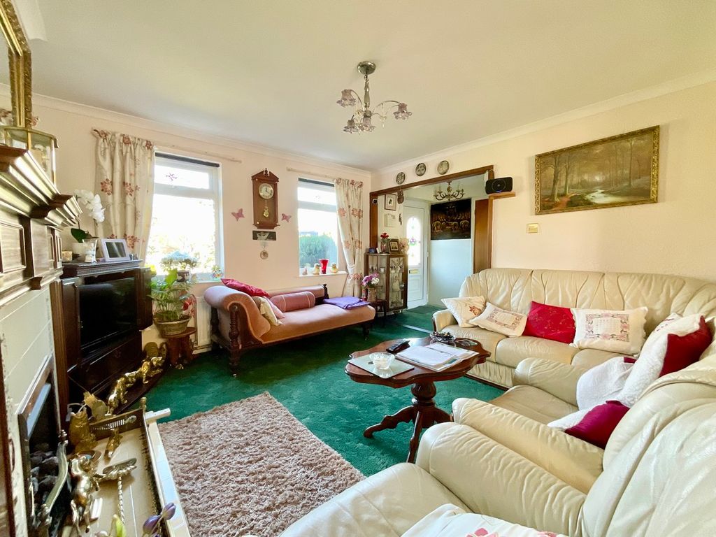 Property photo 3 of 24