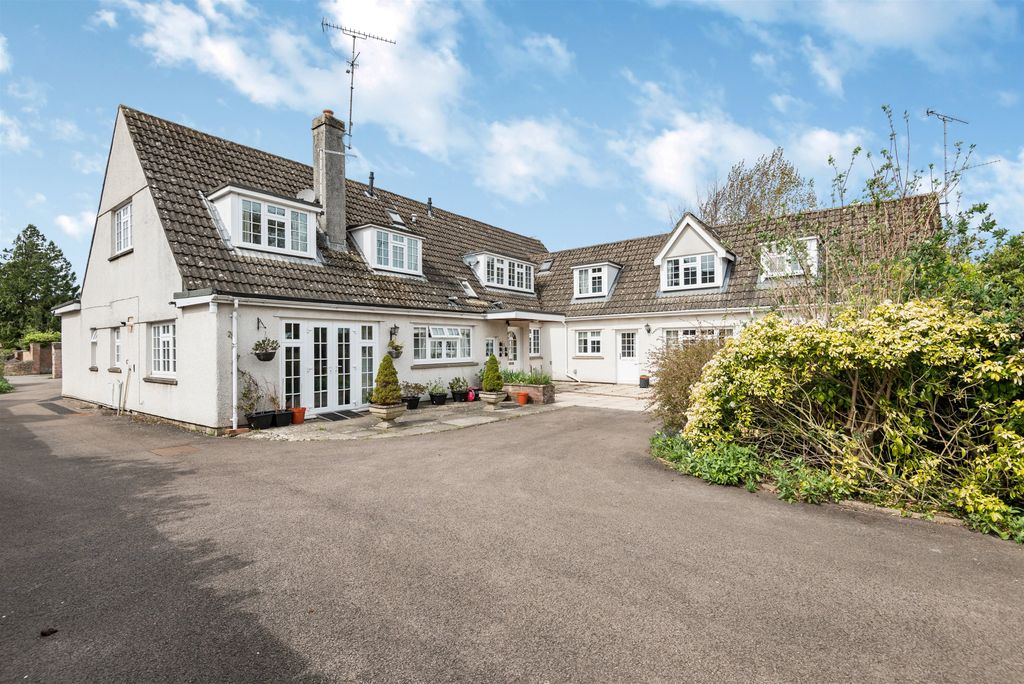 Property photo 1 of 20