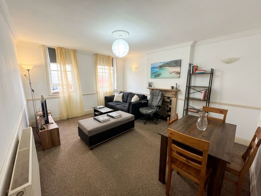 Property photo 2 of 6