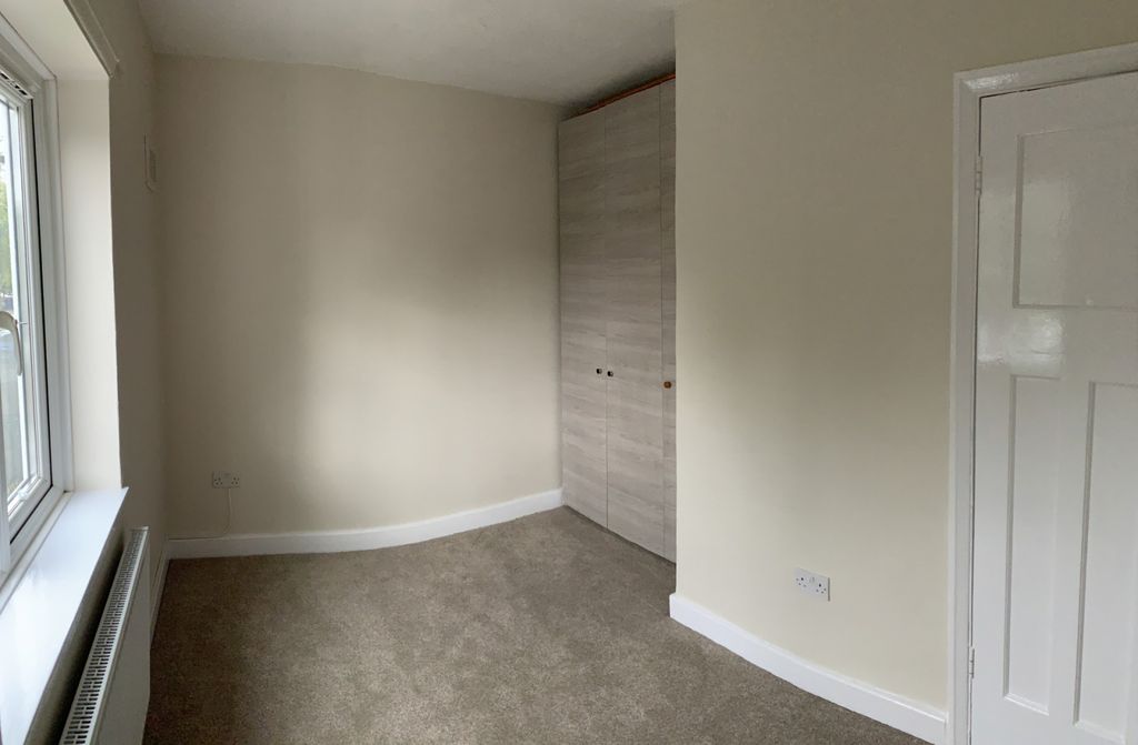 Property photo 3 of 12 Gallery