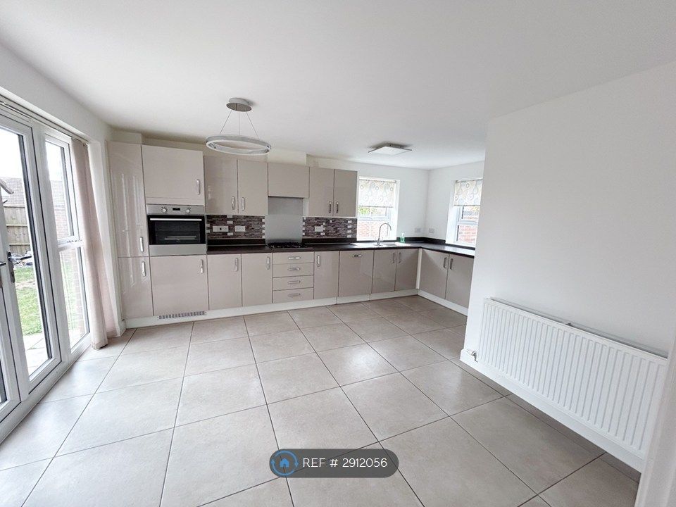 Property photo 3 of 23