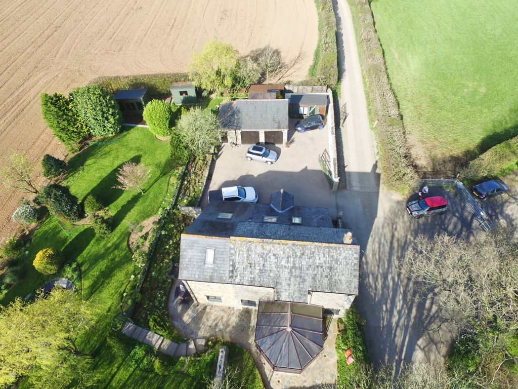 Property photo 2 of 37