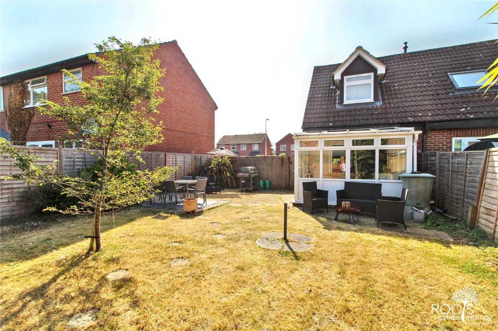 Property photo 2 of 11 Picture No. 17