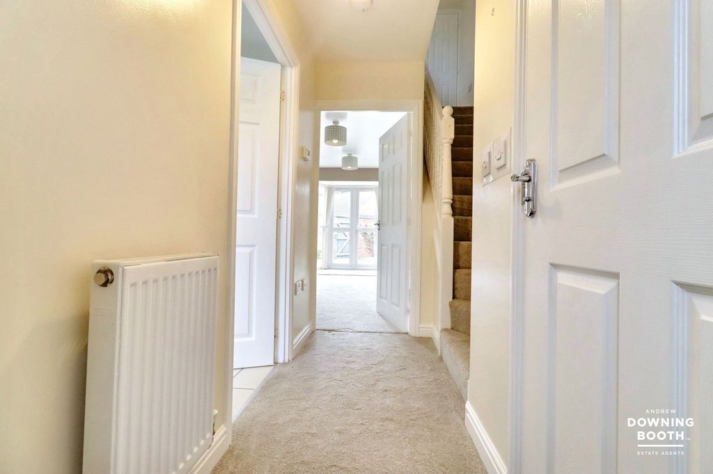 Property photo 3 of 26